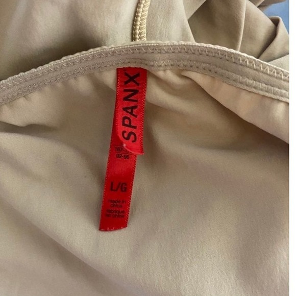 Spanx‎ Large Shapewear Open Tank Top Camisole Bodysuit Beige Sleeveless Layering - Picture 5 of 6